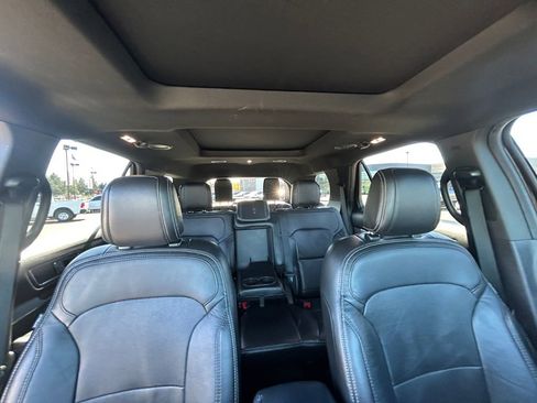 Used 2018 Ford Explorer Limited w/ Ford Safe & Smart Package AWD/4WD image 27