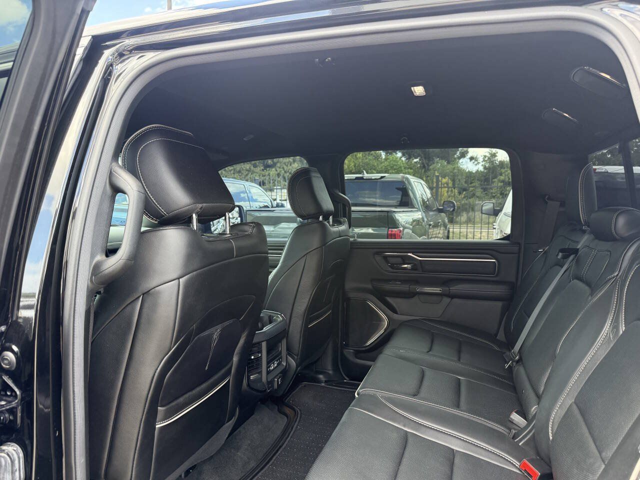 Used 2024 RAM 1500 Limited AWD/4WD image 12