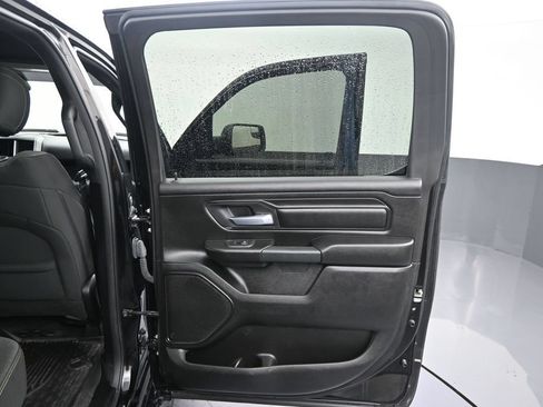 Used 2025 RAM 1500 Warlock AWD/4WD image 31