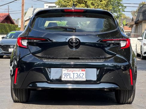 Certified 2025 Toyota Corolla Hatchback w/ SE Package FWD image 5