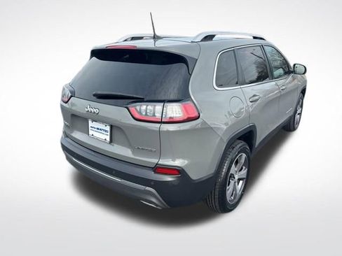 Used 2019 Jeep Cherokee Limited image 8