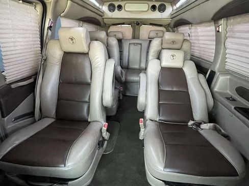 Used 2015 Chevrolet Express 2500 Extended RWD image 21