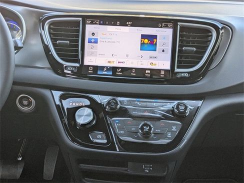 New 2026 Chrysler Voyager LX image 18