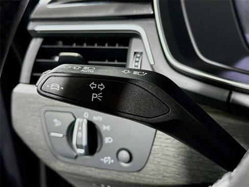 Used 2022 Audi A4 2.0T Premium Plus image 5