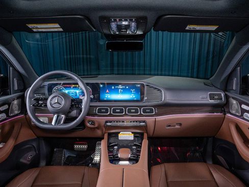 New 2025 Mercedes-Benz GLS 450 4MATIC image 14