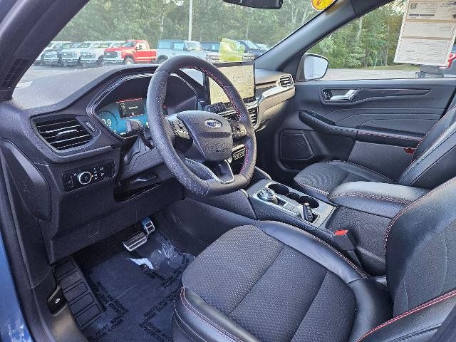 Certified 2023 Ford Escape ST-Line Elite AWD/4WD image 12
