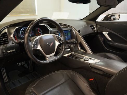 Used 2017 Chevrolet Corvette Stingray Coupe RWD image 6