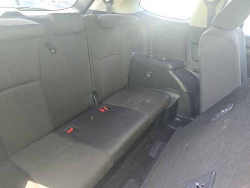 Used 2025 Toyota Highlander LE image 16