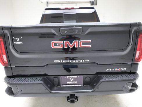 Used 2025 GMC Sierra 1500 AT4X AWD/4WD image 4