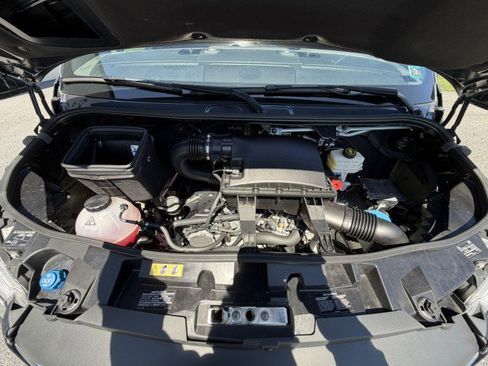 Used 2022 Mercedes-Benz Sprinter 2500 image 30