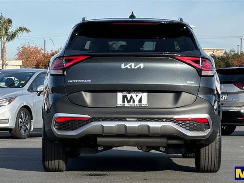 Used 2025 Kia Sportage EX w/ EX Premium Package image 5