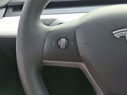 Used 2023 Tesla Model 3 Standard Range RWD image 24