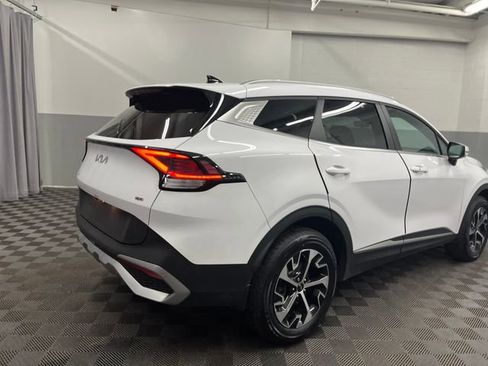 Used 2023 Kia Sportage EX image 4