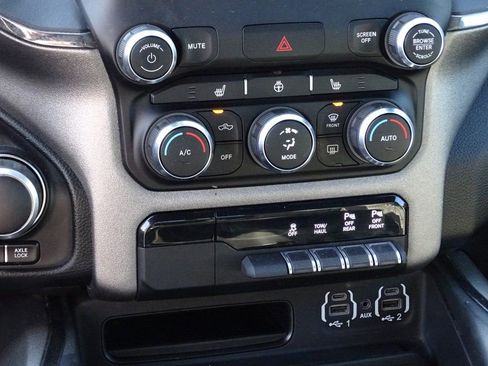 Used 2021 RAM 1500 Big Horn w/ Built-to-serve Edition image 21