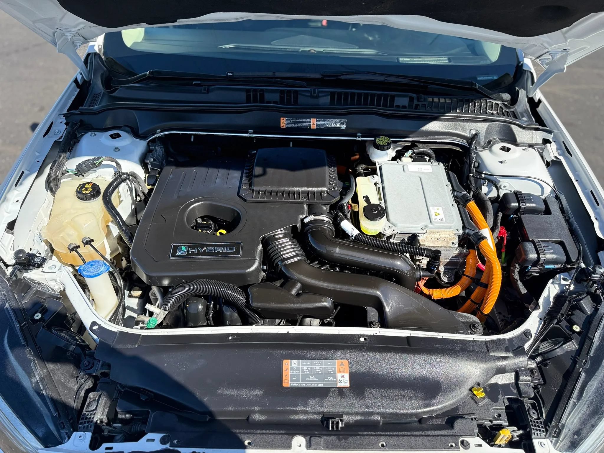Used 2020 Ford Fusion SE FWD image 8