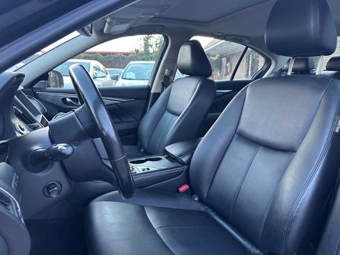 Used 2017 INFINITI Q50 3.0t Premium w/ 3.0T Premium Plus Package AWD/4WD image 10