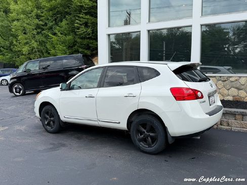 Used 2013 Nissan Rogue S w/ Special Edition Pkg AWD/4WD image 2