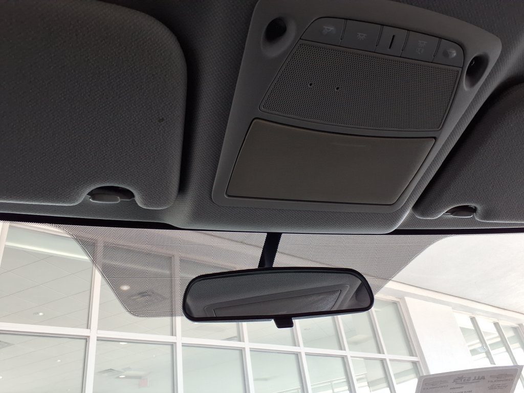 Used 2019 Nissan Sentra SR FWD image 31