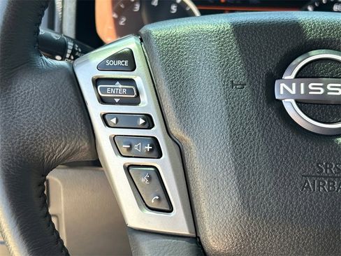 Used 2024 Nissan Titan SV w/ SV Convenience Package image 22