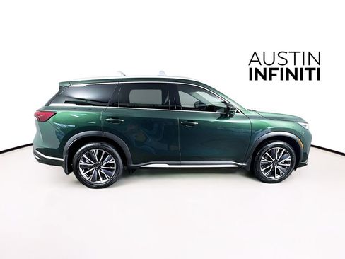 Certified 2026 INFINITI QX60 Luxe w/ Family Package image 10