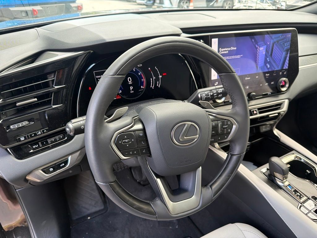 Certified 2024 Lexus RX 350 Premium w/ Kick Sensor & Tow Package AWD/4WD image 25