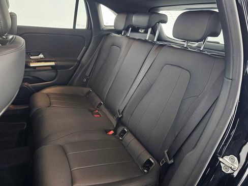 Certified 2023 Mercedes-Benz GLA 250 image 17