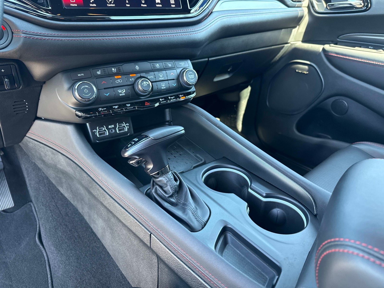 Certified 2025 Dodge Durango GT AWD/4WD image 26