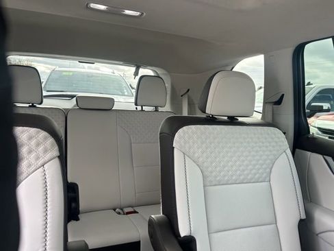 Used 2024 GMC Acadia Denali w/ Super Cruise Package image 11