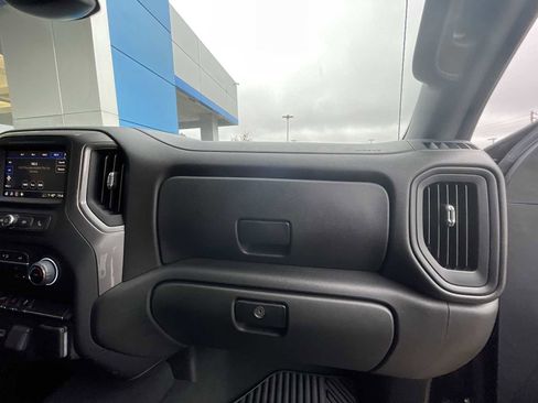 Certified 2022 Chevrolet Silverado 1500 Custom image 28