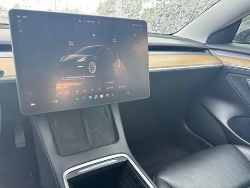 Used 2022 Tesla Model 3 Long Range AWD/4WD image 10