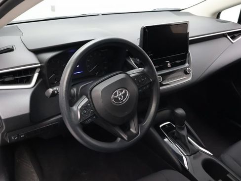 Used 2023 Toyota Corolla LE FWD image 15