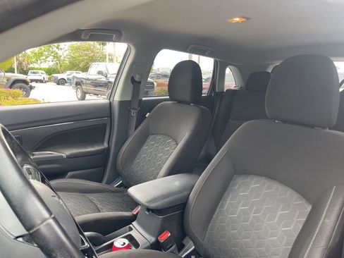 Used 2020 Mitsubishi Outlander Sport SE FWD image 3