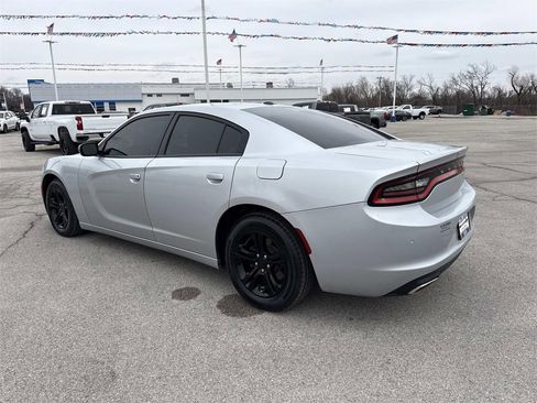 Used 2021 Dodge Charger SXT w/ Leather Interior Group image 3