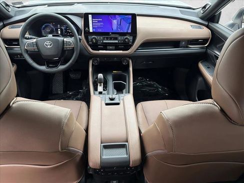 New 2026 Toyota Grand Highlander AWD Hybrid image 23