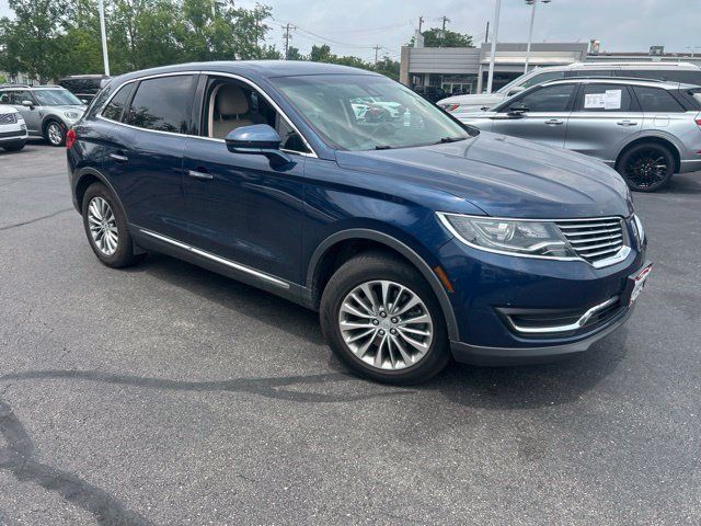 Used 2017 Lincoln MKX Select w/ Select Plus Package FWD image 2