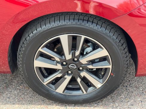 Certified 2025 Nissan Versa SV image 8