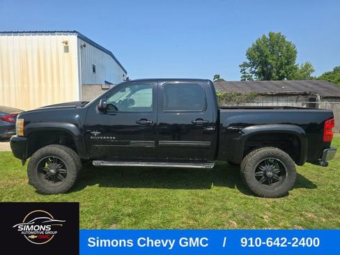Used 2013 Chevrolet Silverado 1500 LT w/ All-Star Edition AWD/4WD image 3