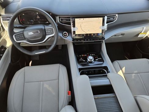 New 2026 Jeep Grand Wagoneer L Limited AWD/4WD image 15