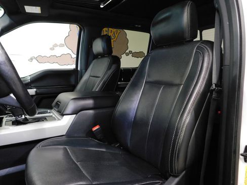 Used 2018 Ford F150 Lariat w/ Equipment Group 502A Luxury AWD/4WD image 40