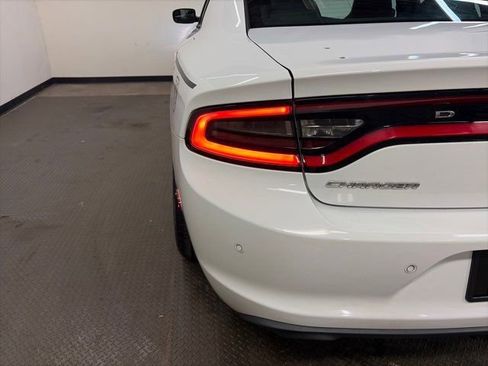 Used 2019 Dodge Charger Police w/ Street Appearance Group image 7