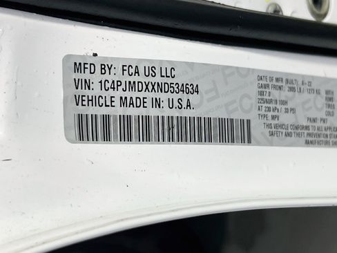 Used 2022 Jeep Cherokee Limited AWD/4WD image 31