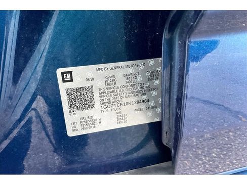 Used 2019 Chevrolet Colorado LT w/ Colorado RST Special Edition image 32