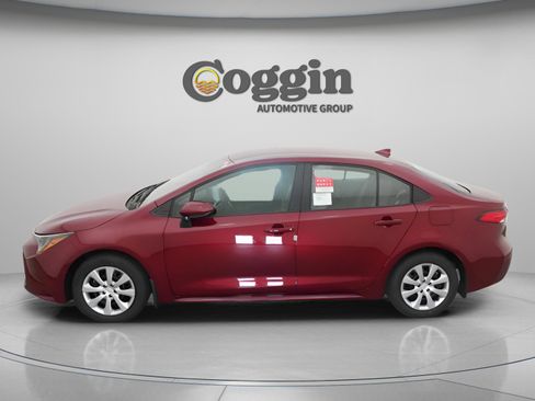 New 2026 Toyota Corolla LE FWD image 5