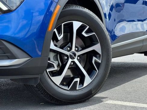 Certified 2023 Kia Sportage EX AWD/4WD image 2