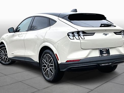 Used 2025 Ford Mustang Mach-E Premium image 11