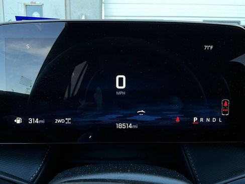 Used 2025 Chevrolet Equinox LT image 37