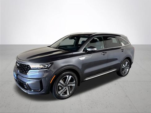 Certified 2023 Kia Sorento SX Prestige AWD/4WD image 2