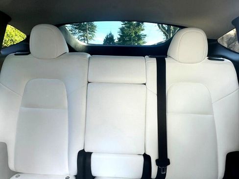 Used 2023 Tesla Model Y Long Range image 52