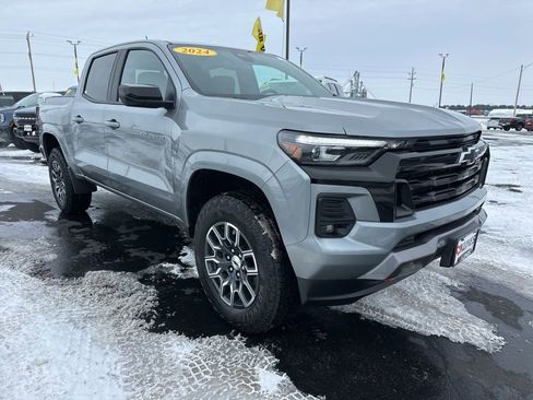 Used 2024 Chevrolet Colorado Z71 w/ Z71 Convenience Package 2 image 2