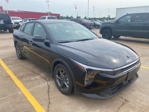 Used 2026 Kia K4 FWD image 2